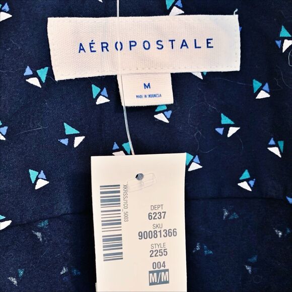 Aeropostale Casual Button Down Short Sleeve Shirt Medium Triangle Print Blue NWT - Picture 6 of 7